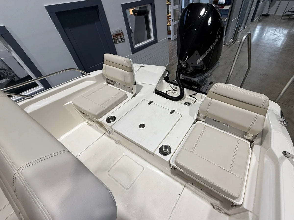 2026 Boston Whaler 250 Dauntless 25.0 feet, Cornelius, North Carolina #9