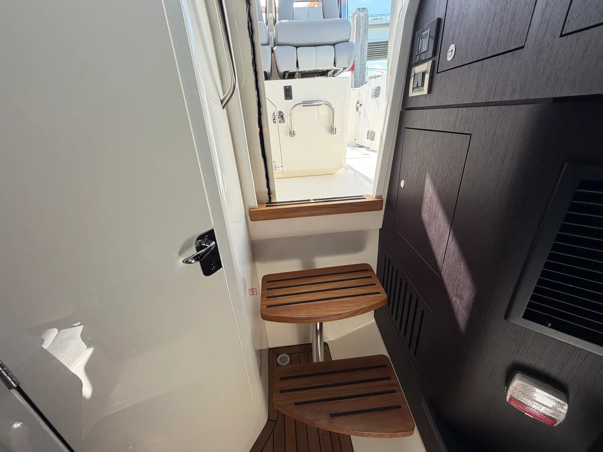 2026 Boston Whaler 380 Outrage 38.0 feet, Jupiter, Florida #37