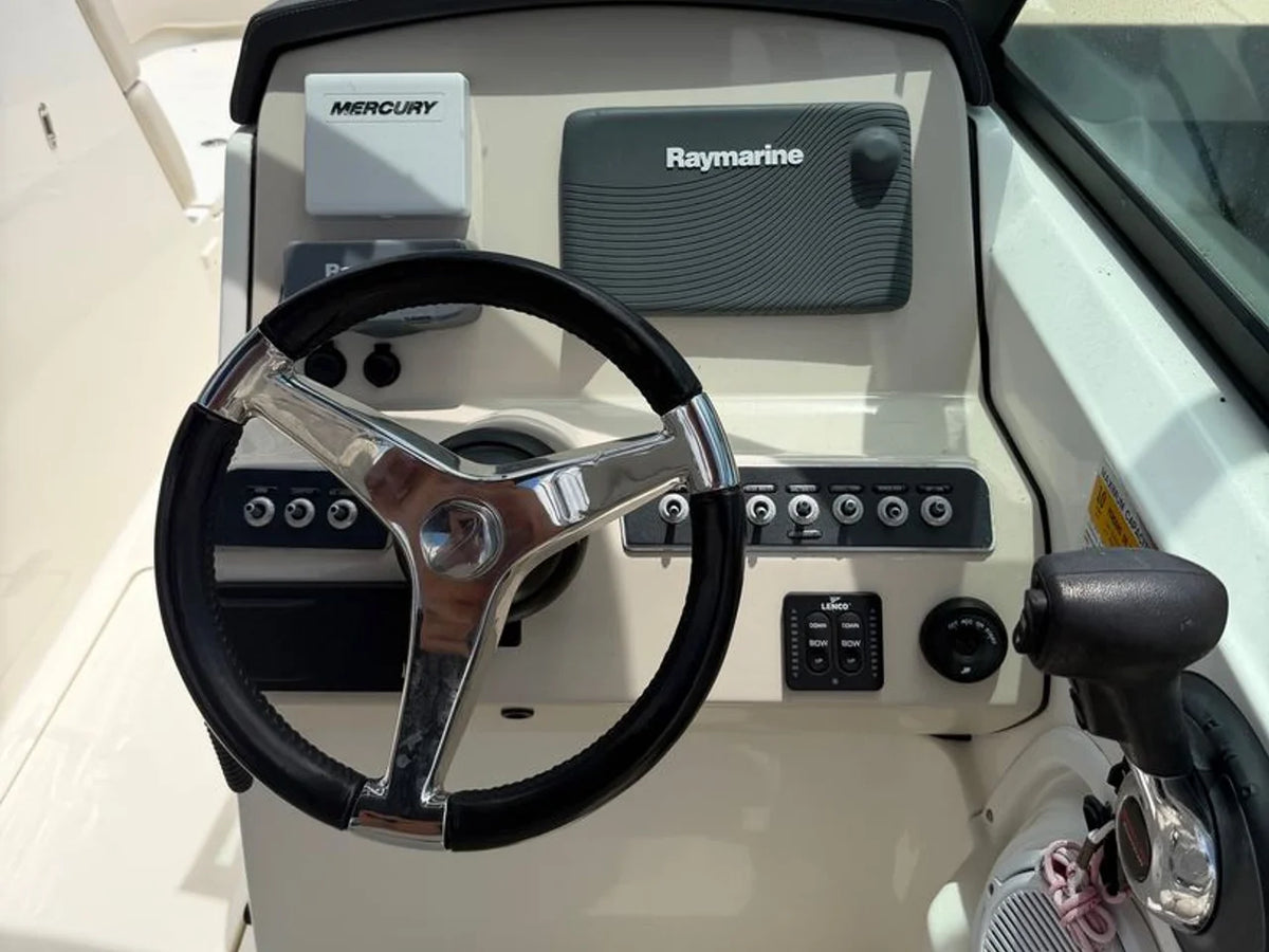2015 Boston Whaler 230 VANTAGE 23.0 feet, St Petersburg, FL #11