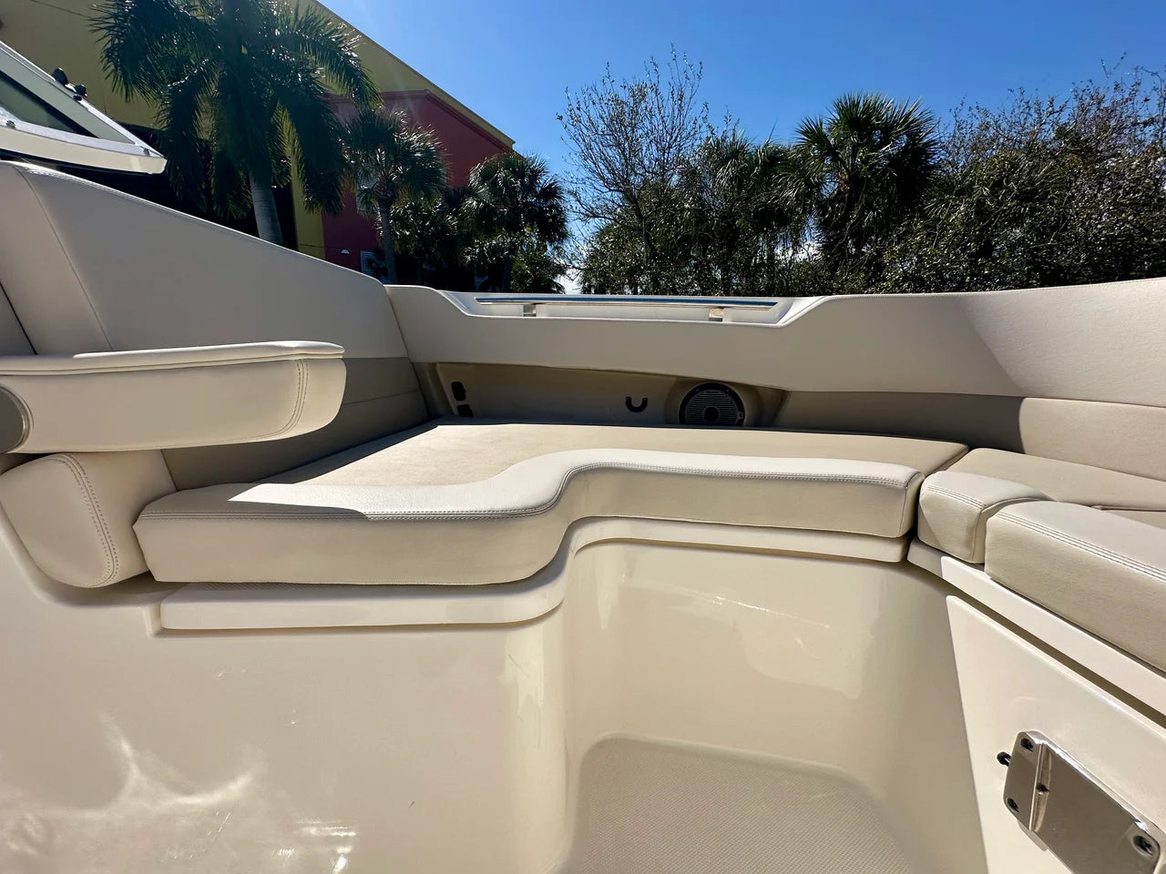 2024 Boston Whaler 320 VANTAGE 32.0 feet, Jupiter, Florida #31