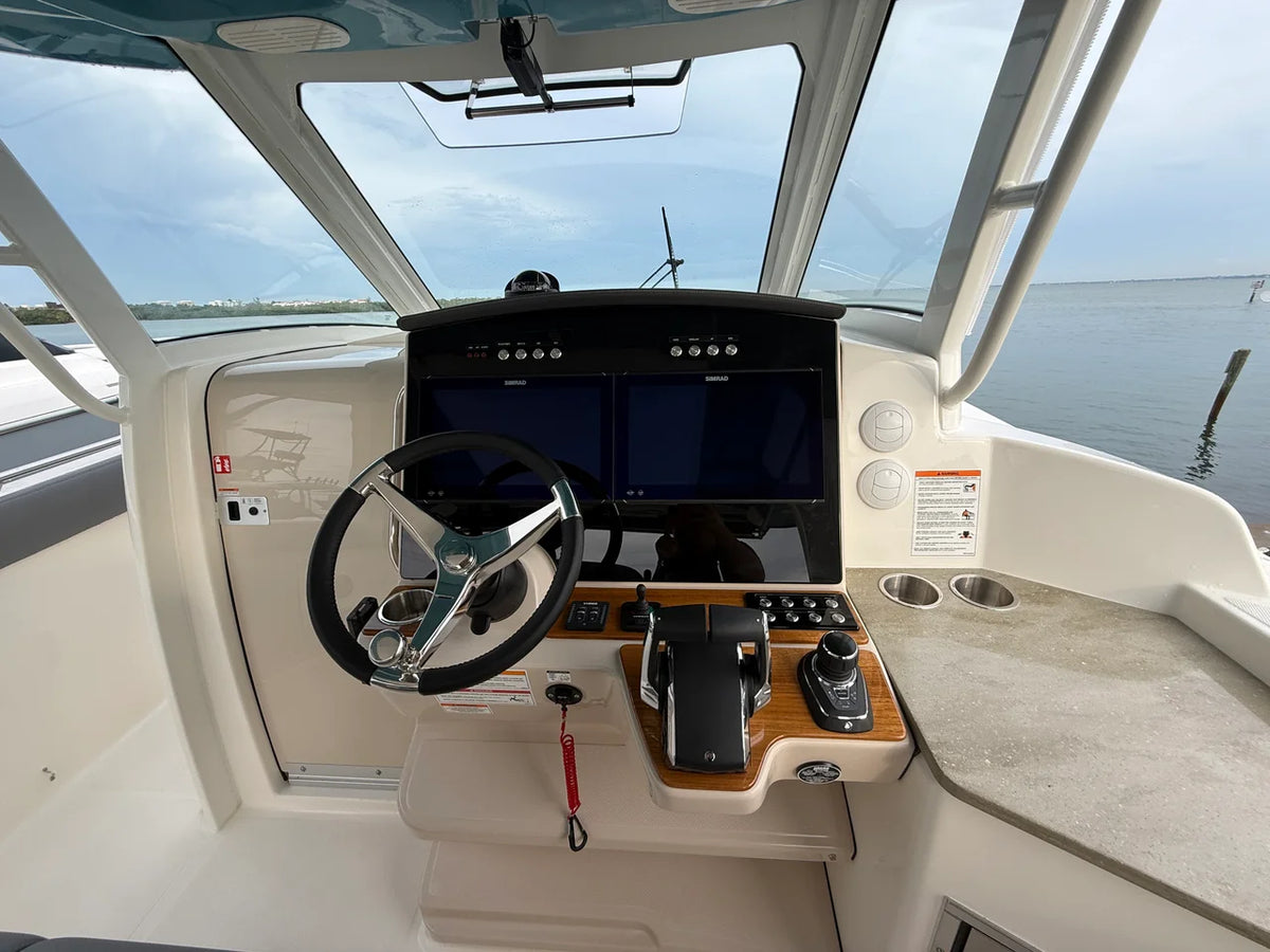 2027 Boston Whaler 350 Realm 35.0 feet, Sarasota, FL #12