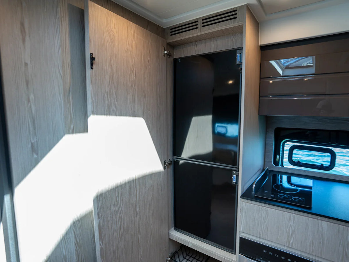 2025 Azimut ATLANTIS 45 45.0 feet, Miami, FL #37