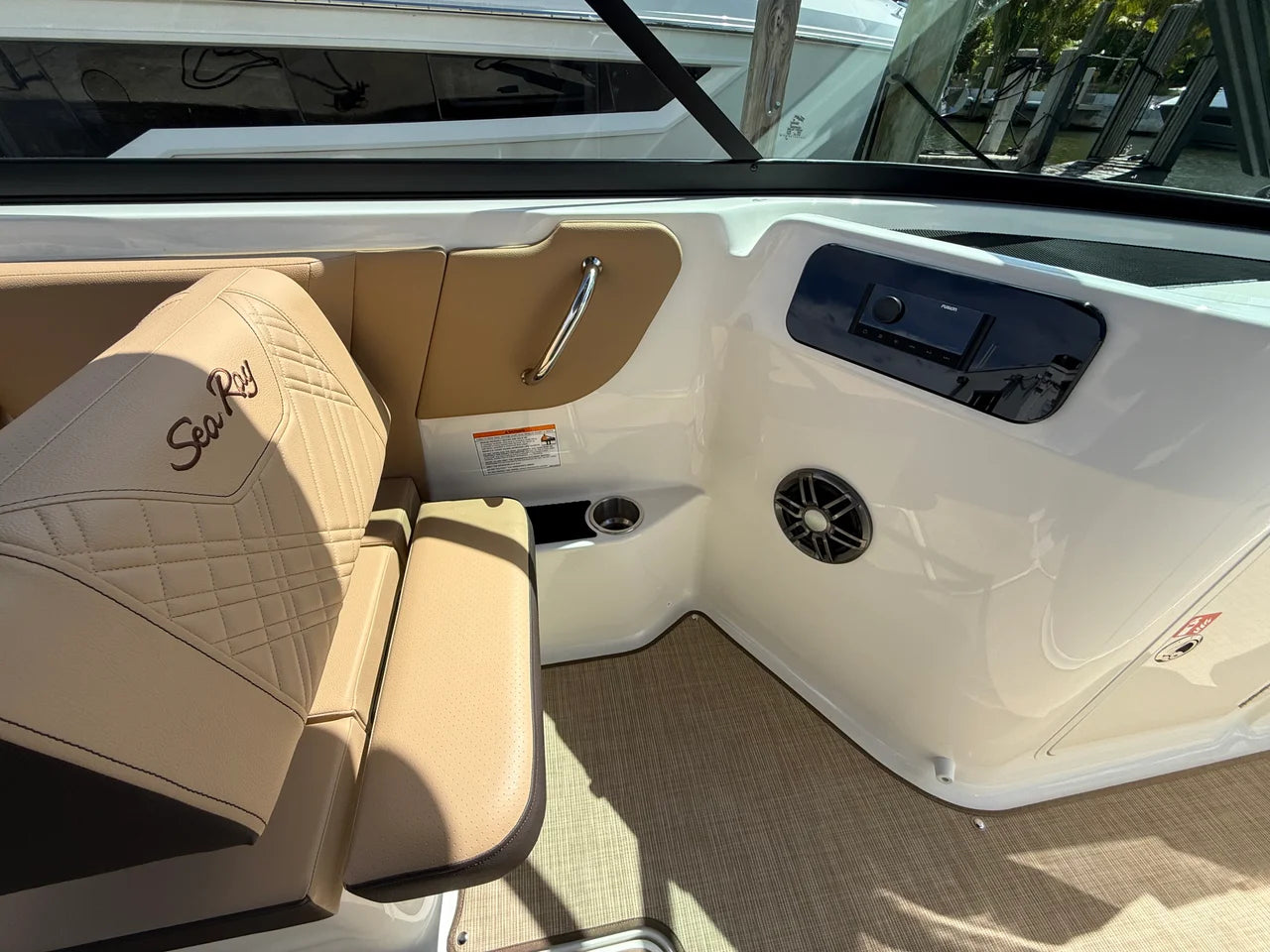 2026 Sea Ray SDX 250 Outboard 25.0 feet, Miami, FL #17