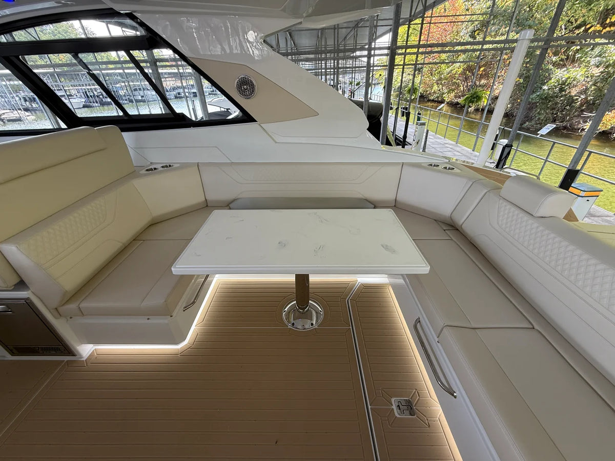 2027 Cruisers Yachts 42 GLS 42.0 feet, Lake Ozark, MO #17