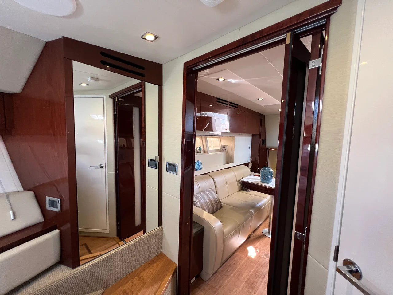 2015 Sea Ray 410 Sundancer 41.0 feet, Huntington, NY #83