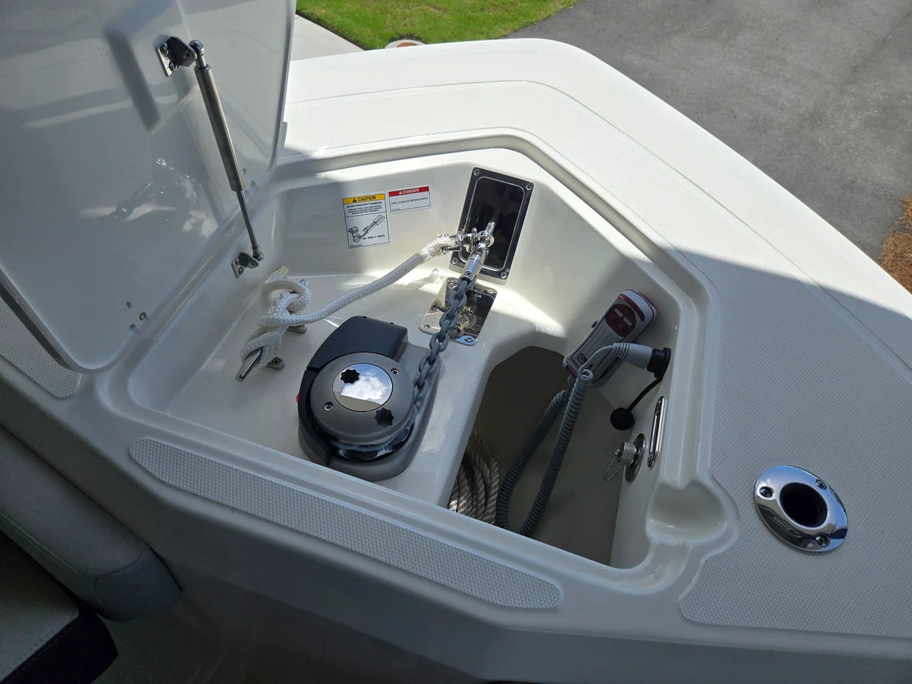 2027 Boston Whaler 330 Outrage 33.0 feet, Charleston, SC #22