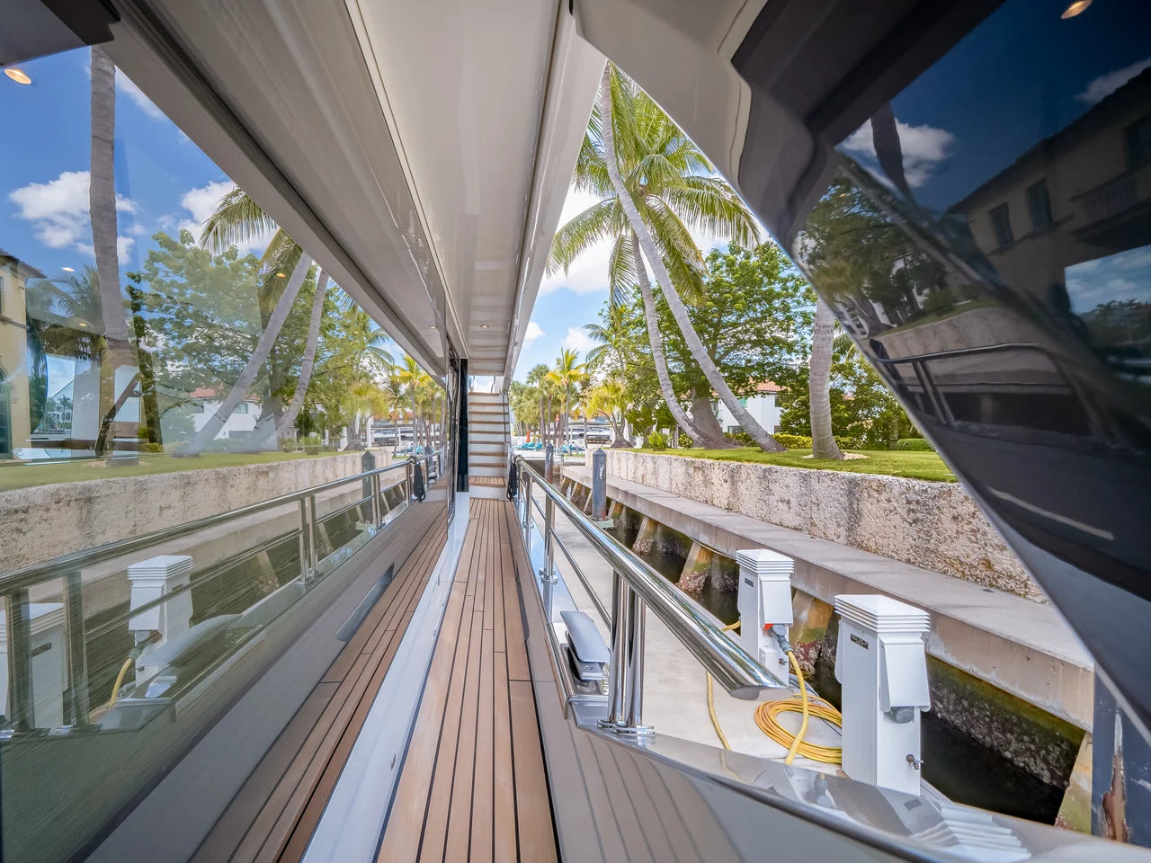 2025 Ocean Alexander 27R 88.0 feet, Fort Lauderdale, FL #97
