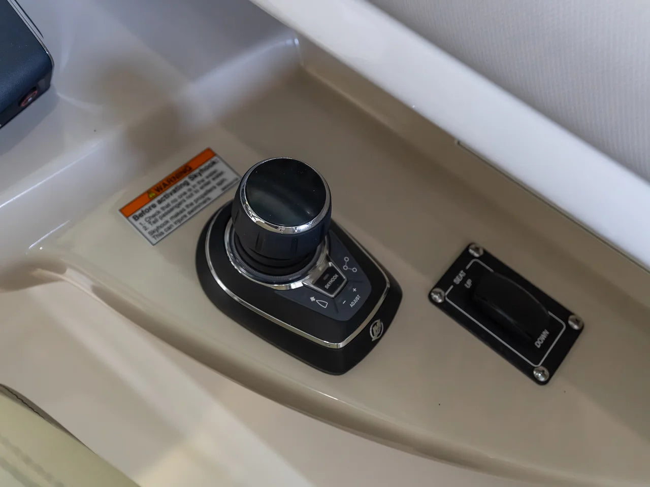 2026 Boston Whaler 330 Vantage 33.0 feet, Panama City, FL #44