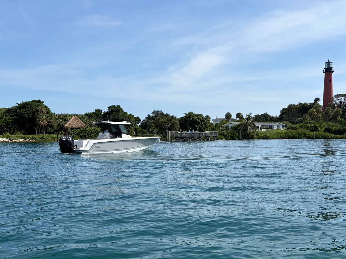 2026 Boston Whaler 330 Outrage 33.0 feet, Jupiter, Florida #13
