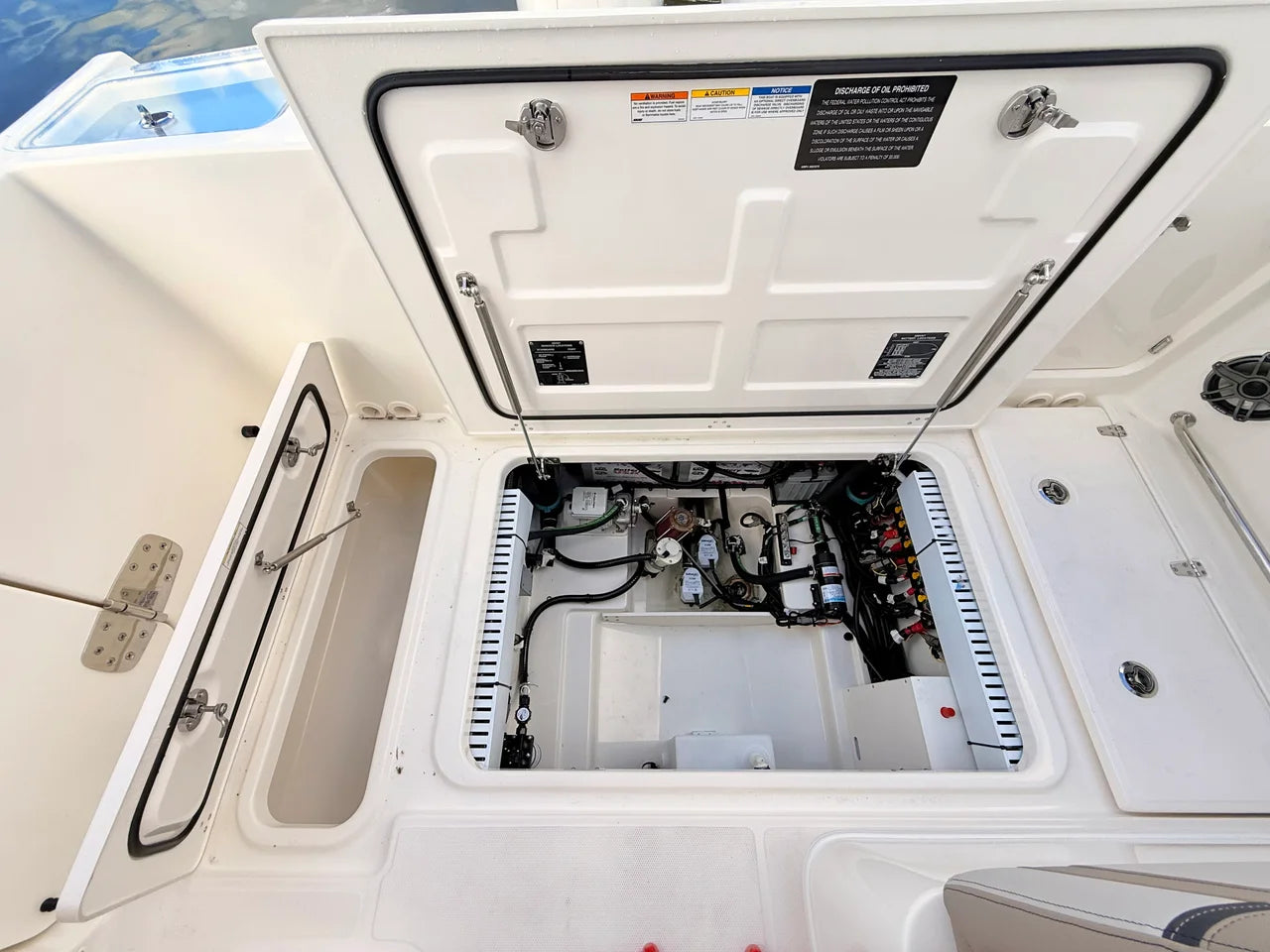 2027 Boston Whaler 330 Vantage 33.0 feet, St Petersburg, FL #31