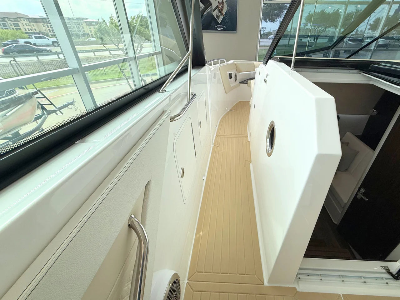 2026 Cruisers Yachts 34 GLS 34.0 feet, Lewisville, TX #36