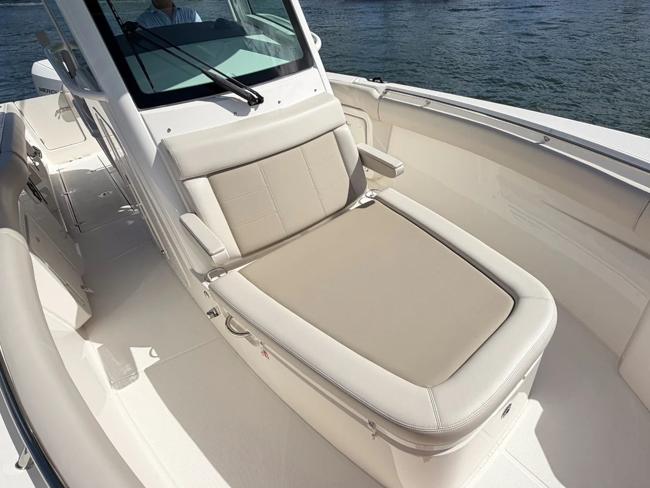 2026 Boston Whaler 280 Outrage 28.0 feet, Jupiter, Florida #21