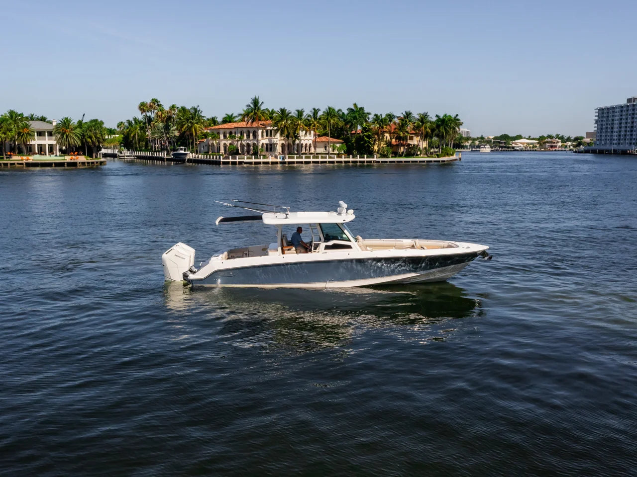 2024 Boston Whaler 380 OUTRAGE 38.0 feet, Ft. Lauderdale, FL #3