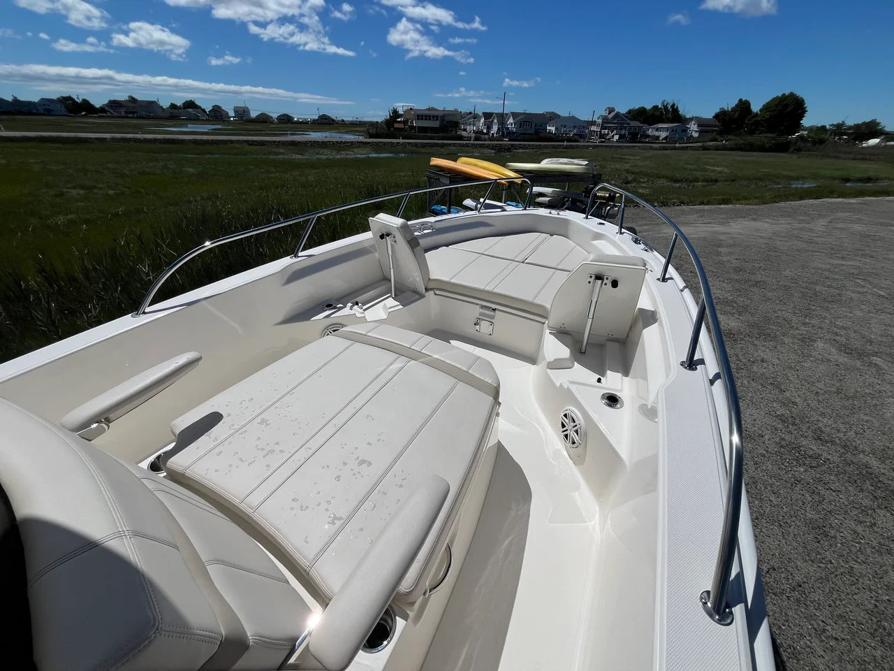 2026 Boston Whaler 250 Dauntless 25.0 feet, Westbrook, Connecticut #14