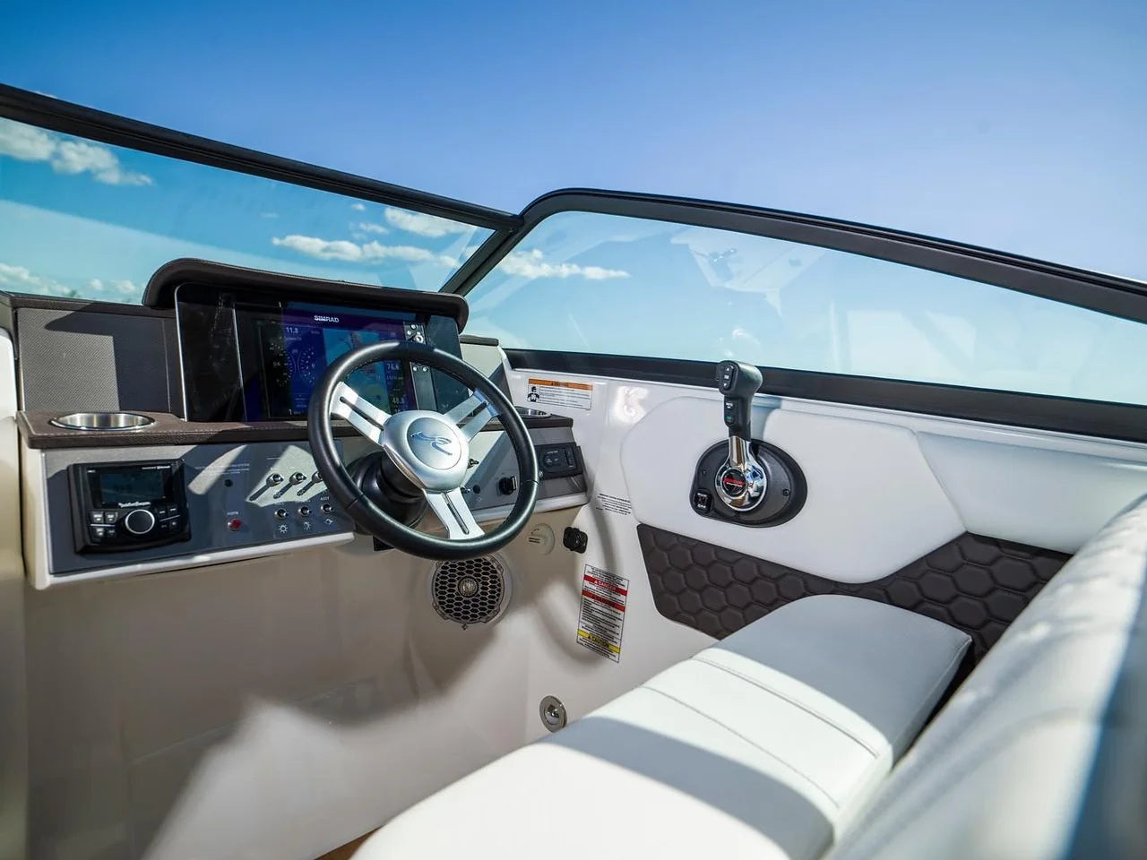 2024 Sea Ray SDX 250 Outboard 25.0 feet, Clearwater, Florida #23