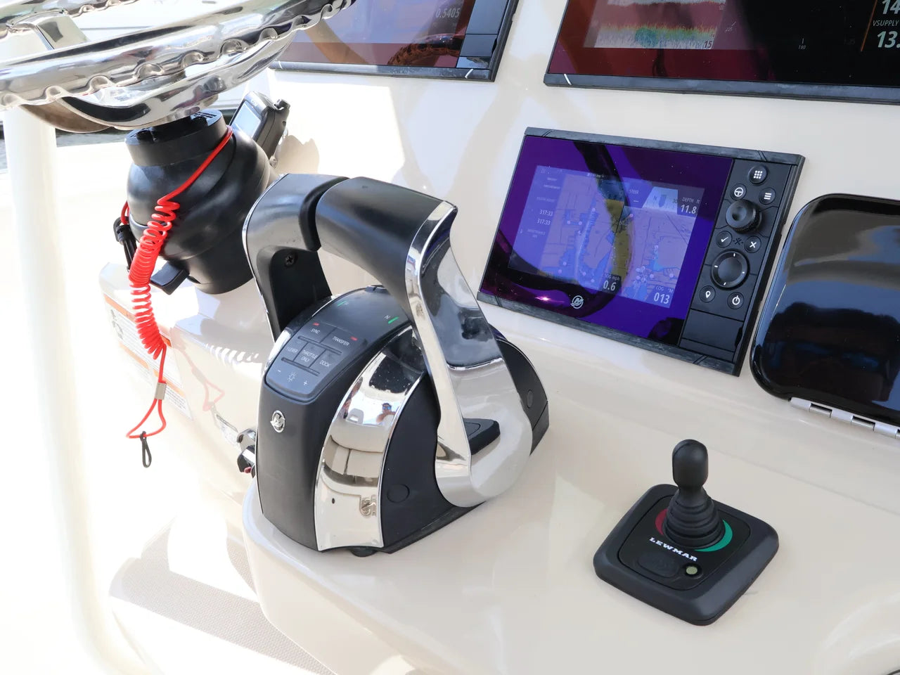 2018 Boston Whaler 330 Outrage 33.0 feet, Naples, Florida #26