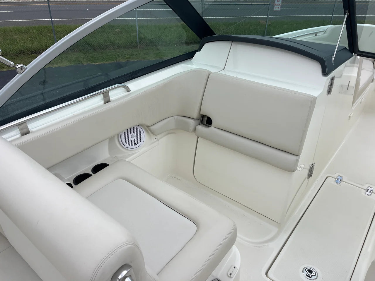 2013 Boston Whaler 230 VANTAGE 23.0 feet, Greenville, SC #14