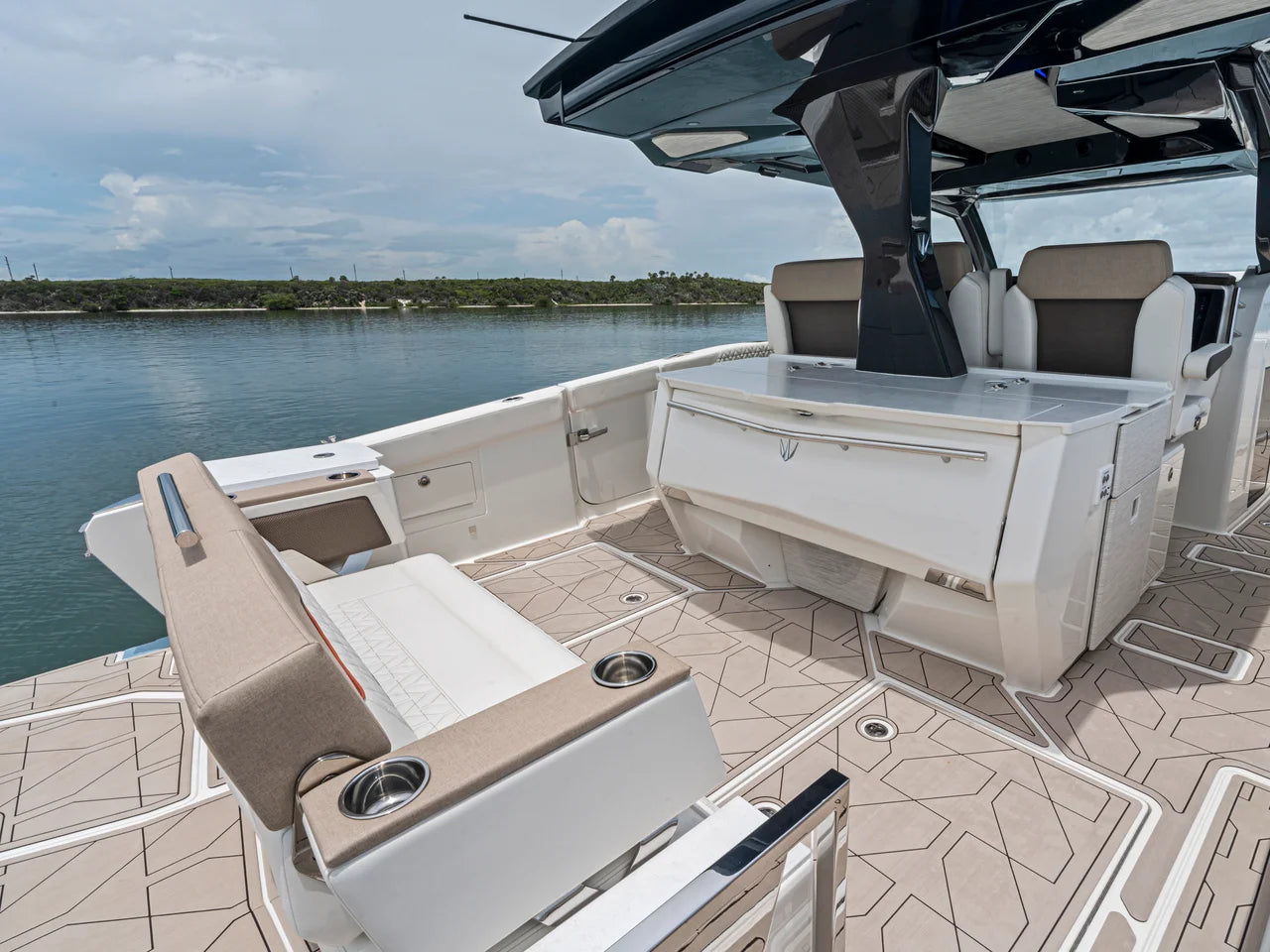 2027 Ducari 37 XIV 37.0 feet, Jupiter, Florida #26