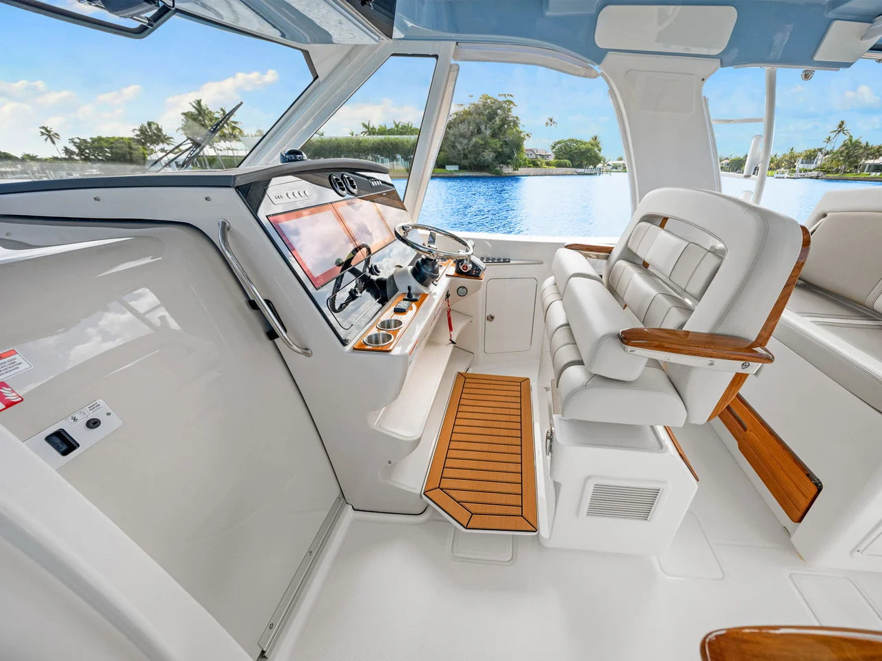 2026 Boston Whaler 380 Realm 38.0 feet, Naples, Florida #25
