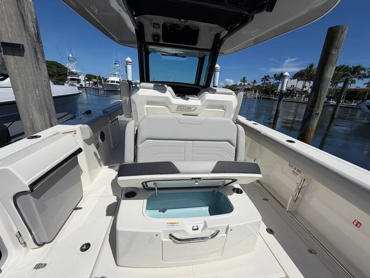 2026 Boston Whaler 330 Outrage 33.0 feet, Jupiter, Florida #26