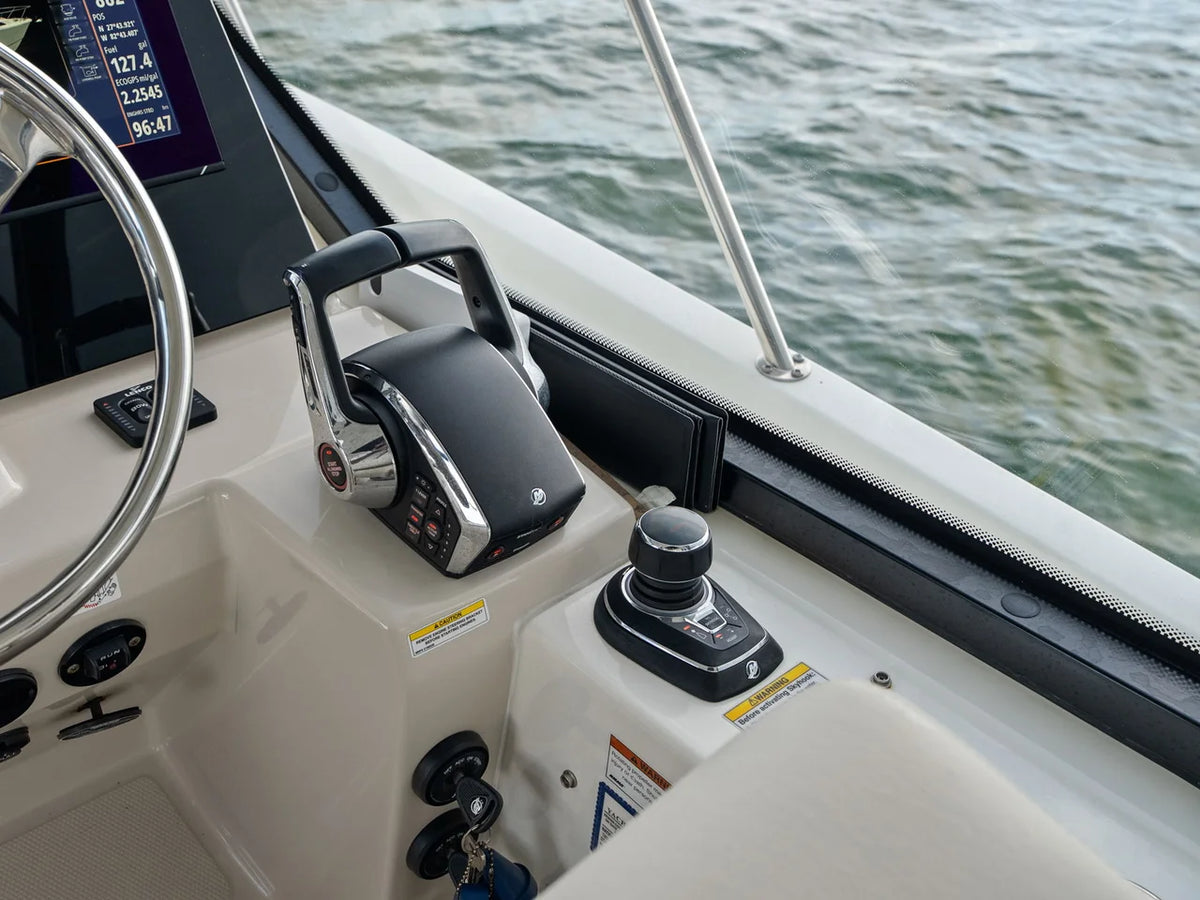 2023 Boston Whaler 325 CONQUEST 32.0 feet, St Petersburg, FL #47