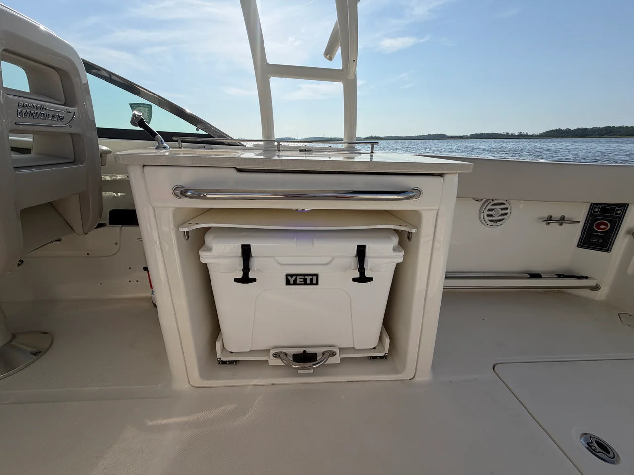 2018 Boston Whaler 270 VANTAGE 27.0 feet, Charleston, SC #28