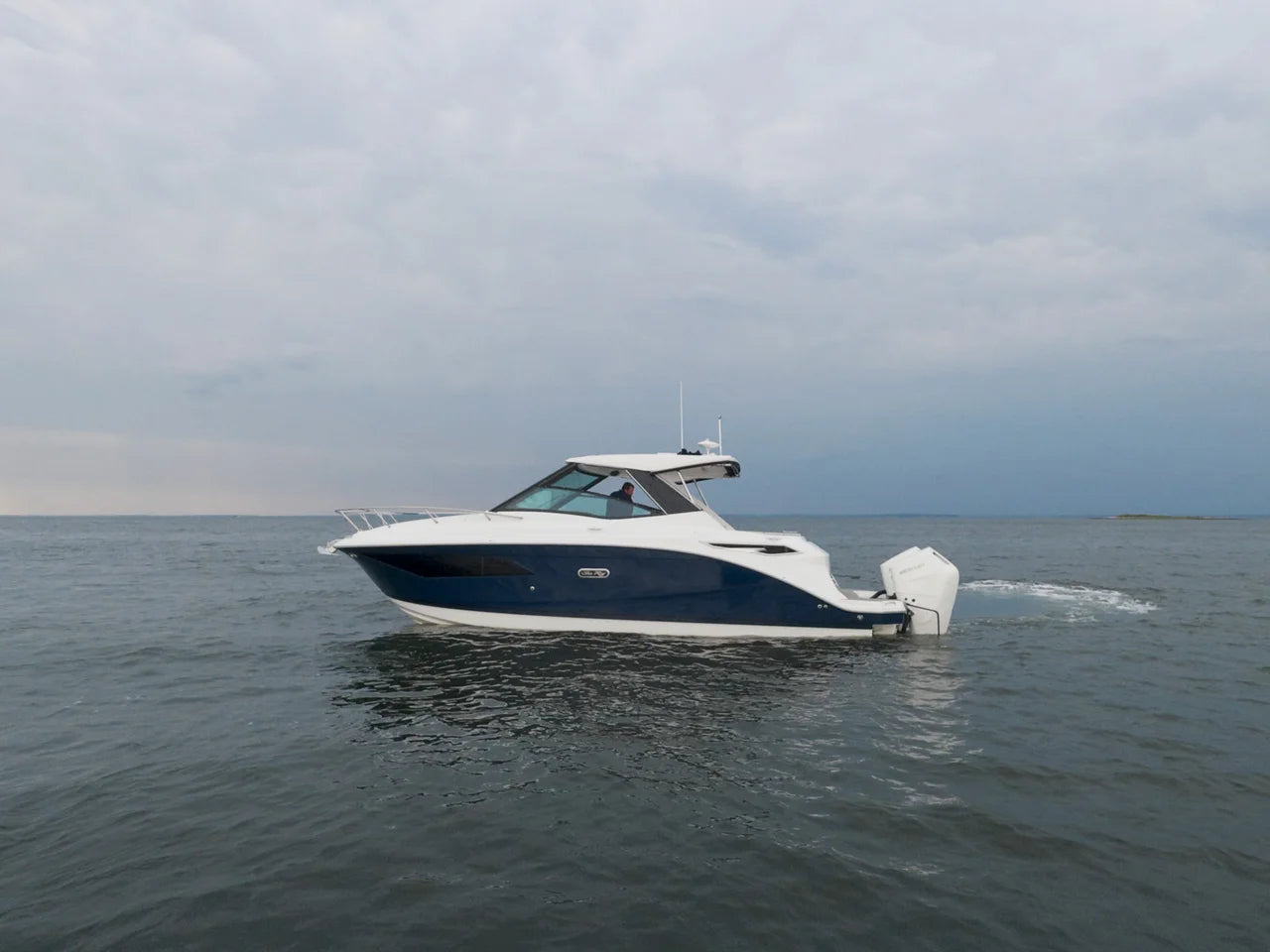 2026 Sea Ray Sundancer 320 Outboard 32.0 feet, Norwalk, Connecticut #3