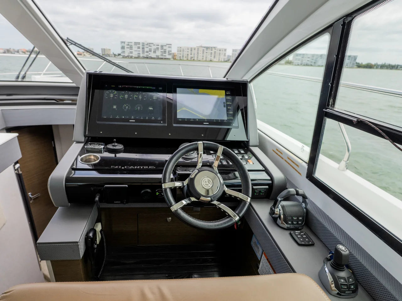 2018 Cruisers Yachts 50 CANTIUS 50.0 feet, St Petersburg, FL #47