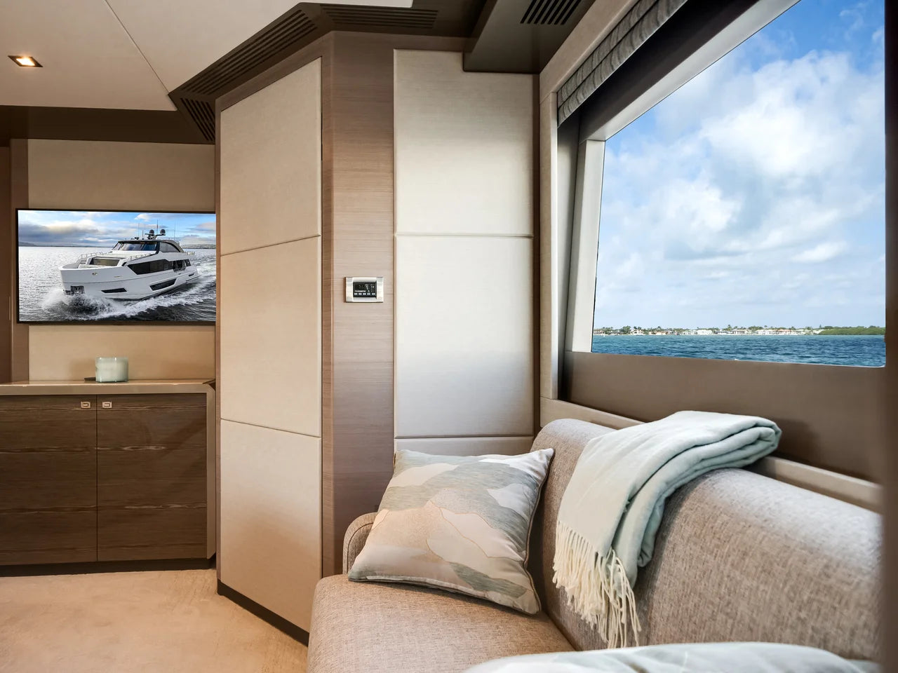 2023 Ocean Alexander 27R 88.0 feet, Ocean Reef, FL #53