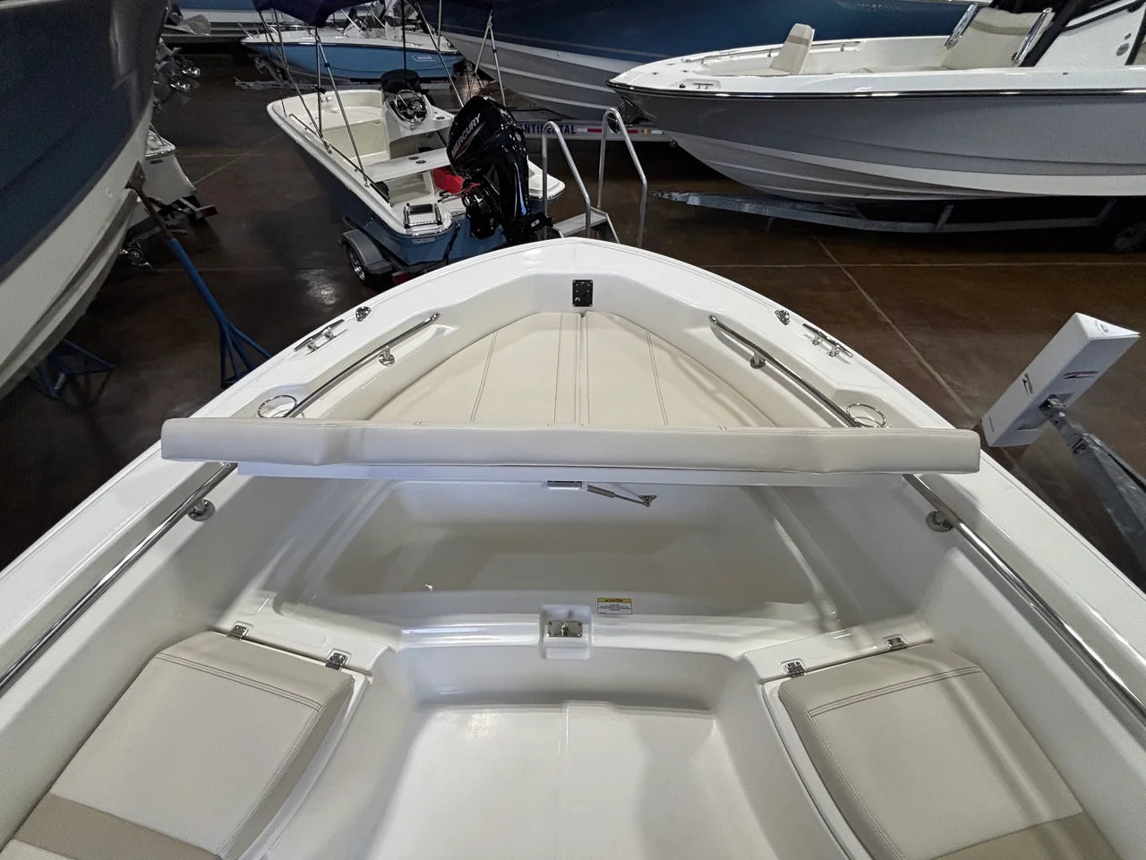 2026 Boston Whaler 250 Dauntless 25.0 feet, Clearwater, Florida #18