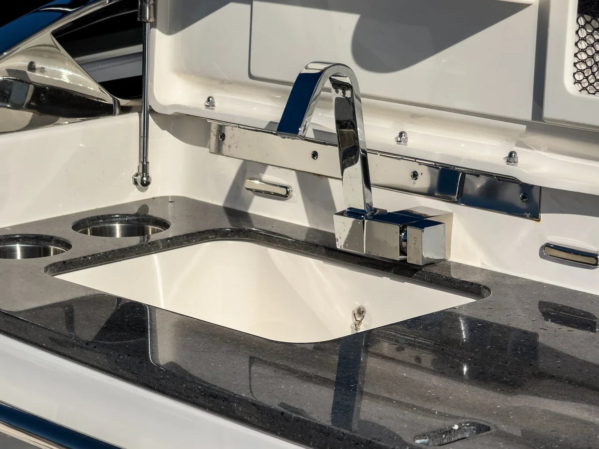 2026 Boston Whaler 420 Outrage 42.0 feet, Fort Myers, FL #11