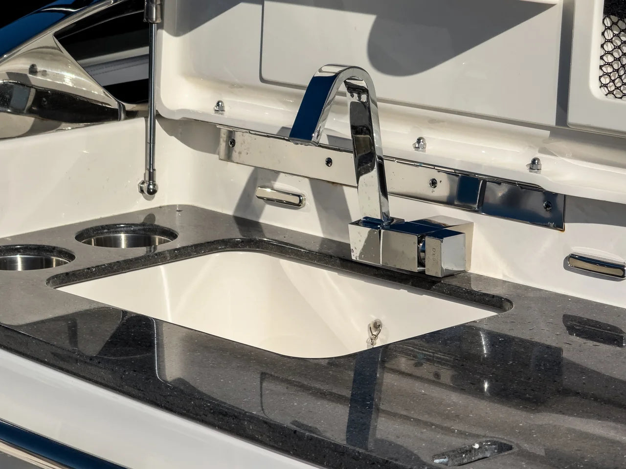 2026 Boston Whaler 420 Outrage 42.0 feet, Fort Myers, FL #11