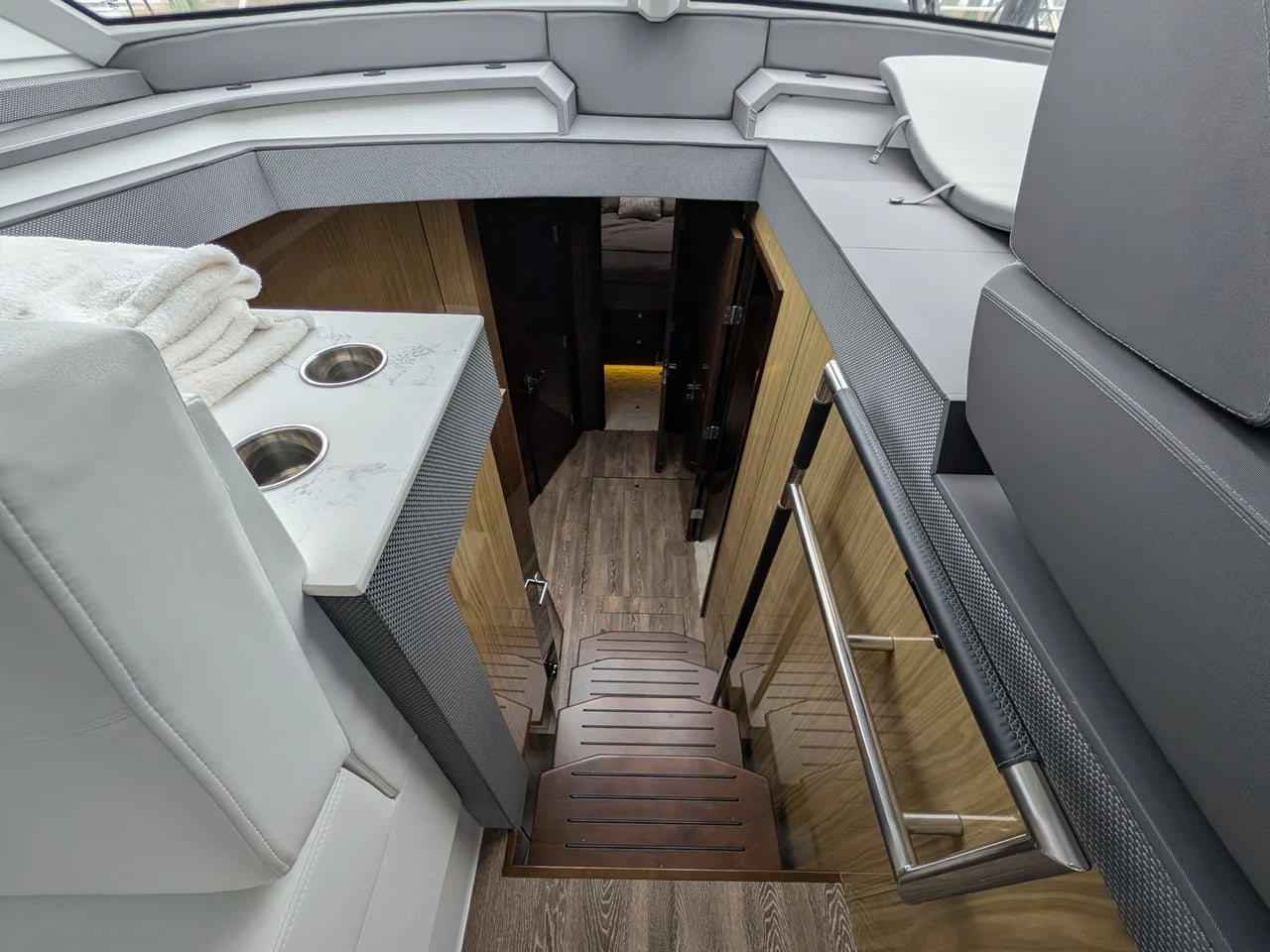 2022 Cruisers Yachts 54 Cantius 54.0 feet, Grasonville, MD #30