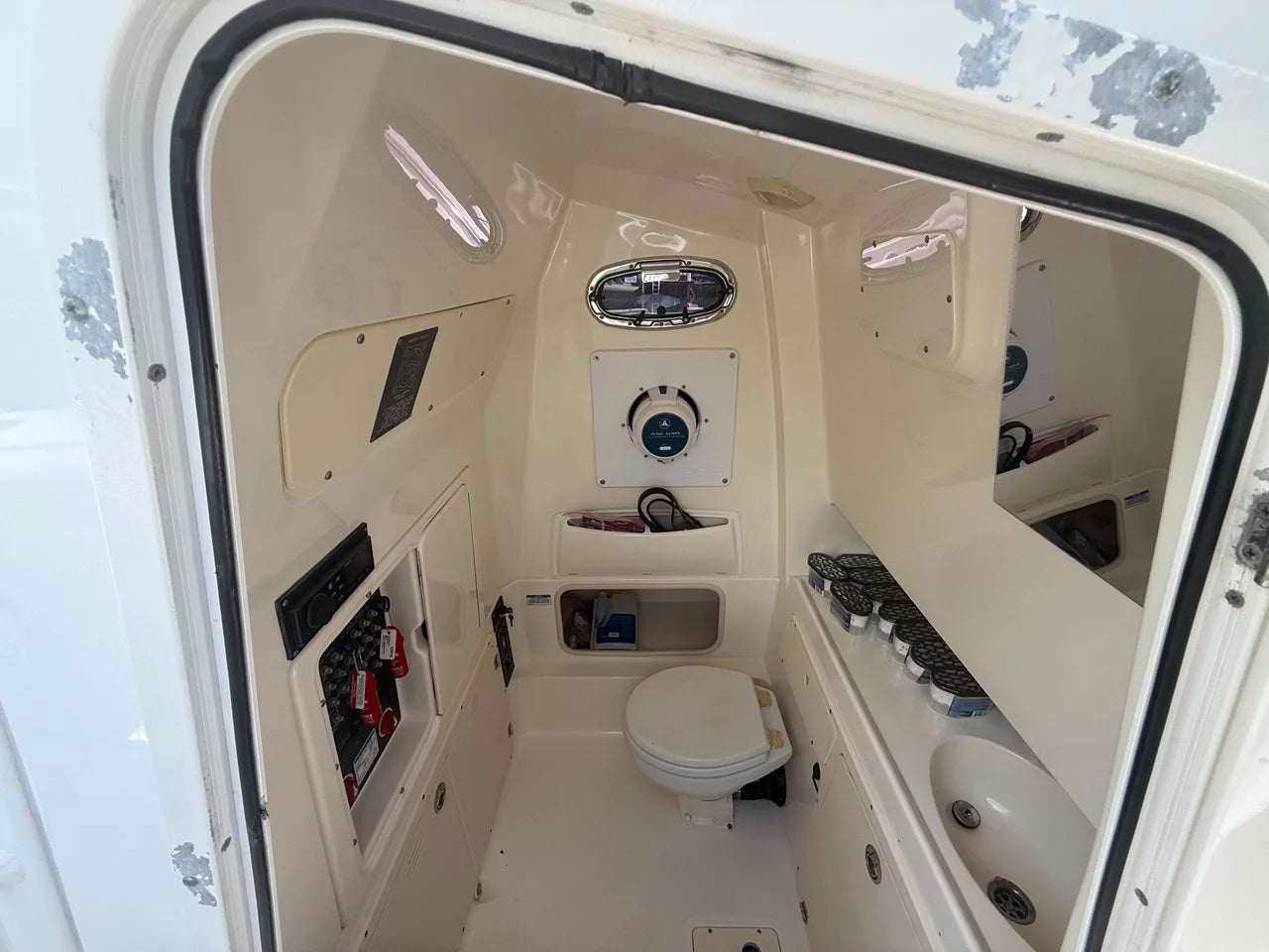 2012 Boston Whaler 320 OUTRAGE 32.0 feet, Key Largo, FL #19