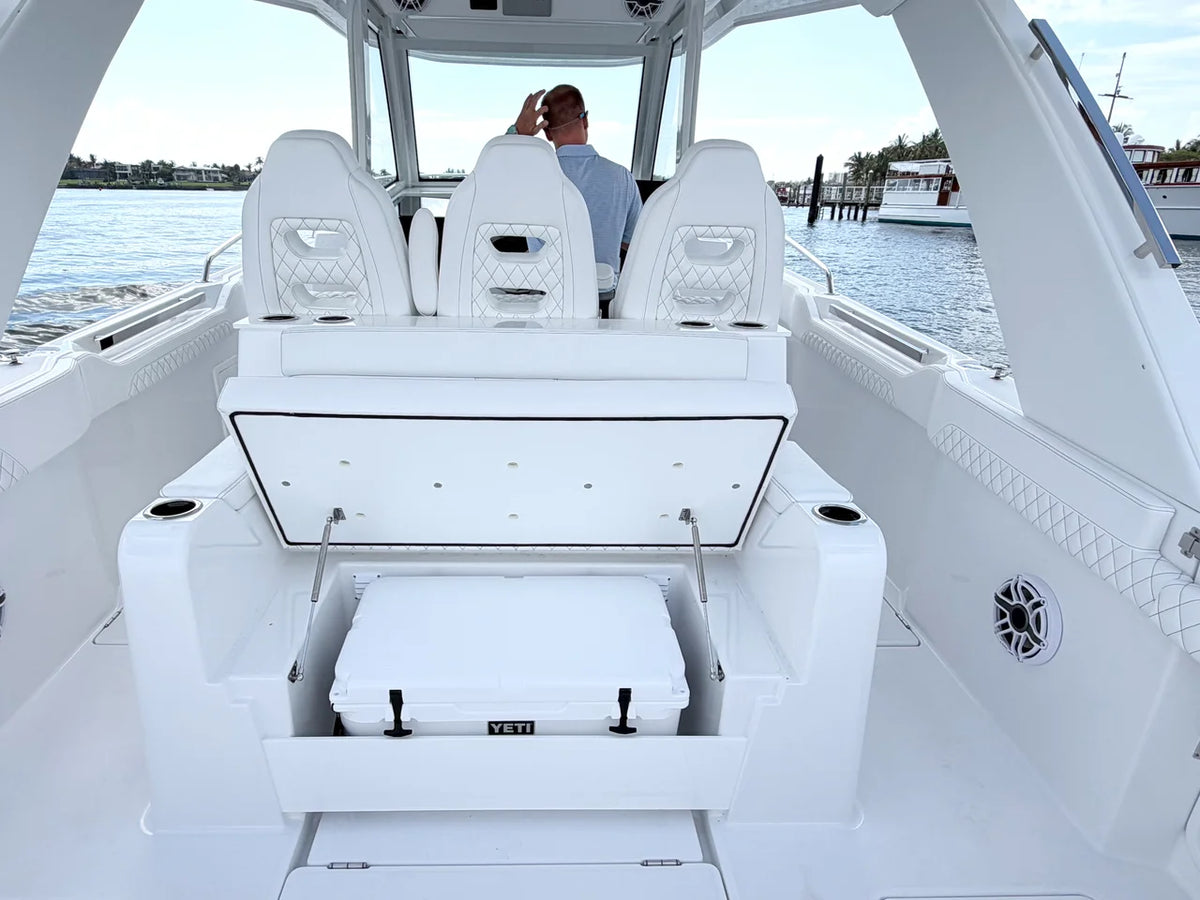 2026 Intrepid 35 VALOR 37.0 feet, Jupiter, Florida #16