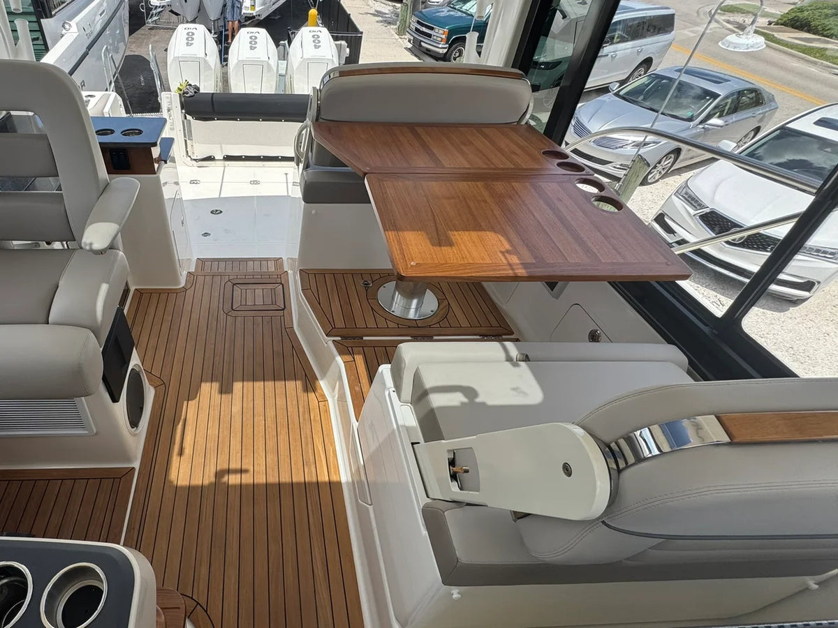 2025 Boston Whaler 365 Conquest 36.0 feet, Naples, Florida #33