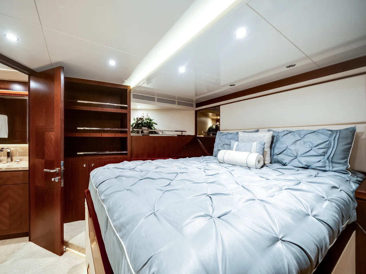 2016 Ocean Alexander 90 SKY LOUNGE 90.0 feet, Ft Lauderdale, FL #39