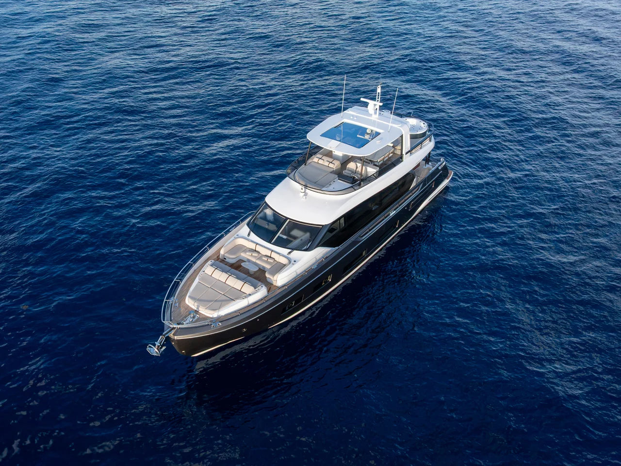 2027 Azimut Fly 82 82.0 feet, Pompano Beach, FL #9