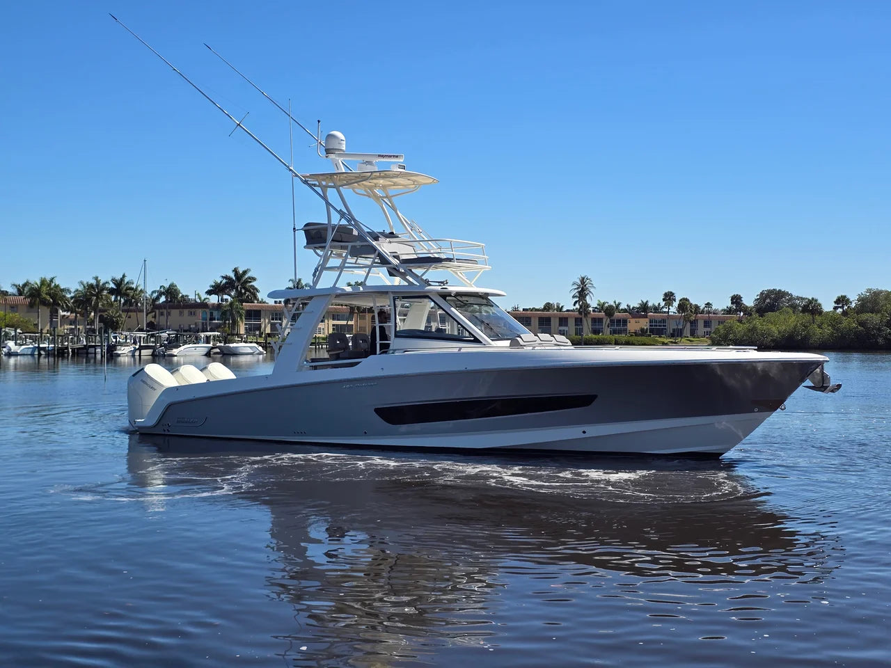 2023 Boston Whaler 420 OUTRAGE 42.0 feet, Stuart, Florida #5