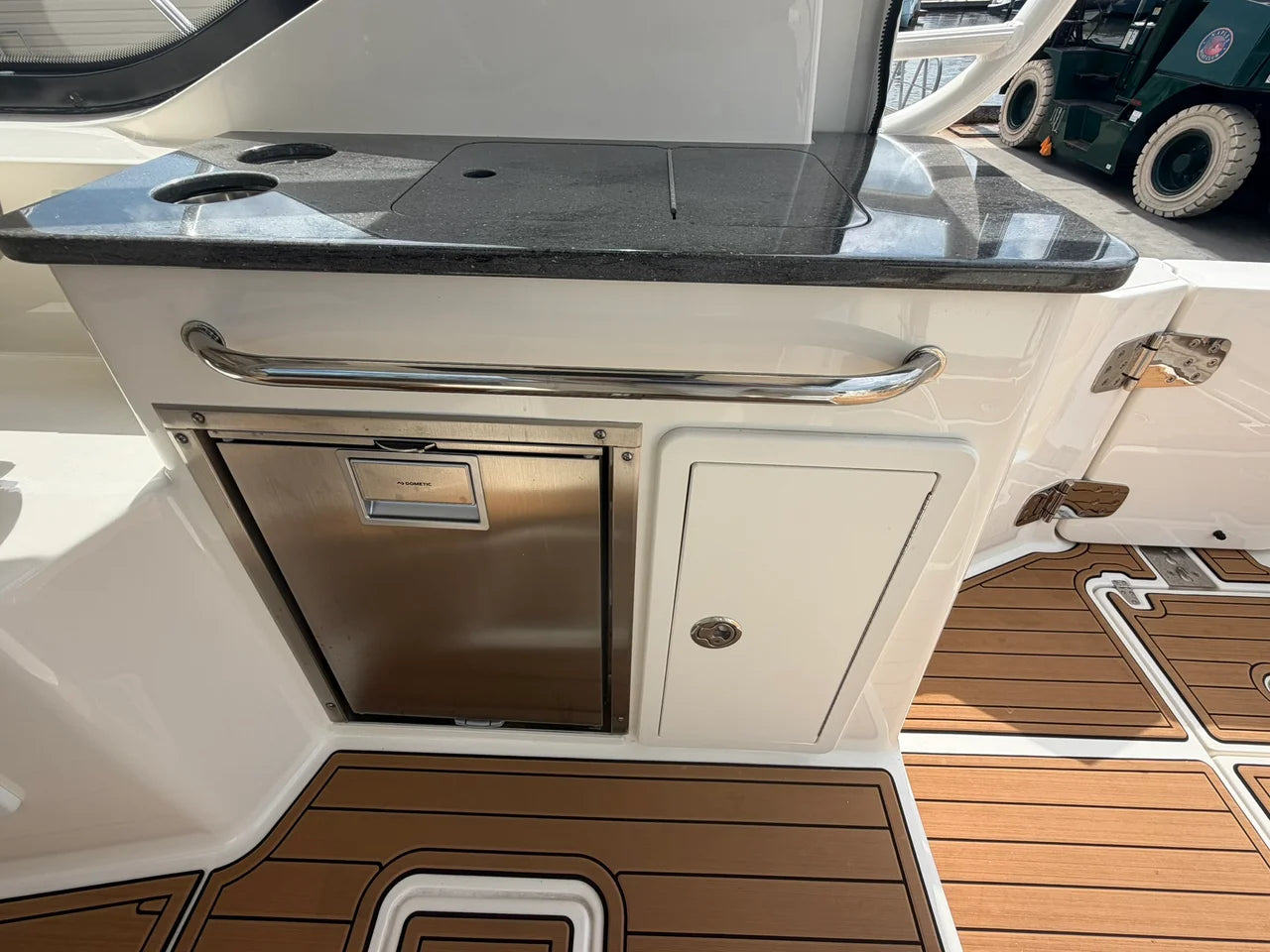 2023 Boston Whaler 325 CONQUEST 32.0 feet, Naples, FL #27