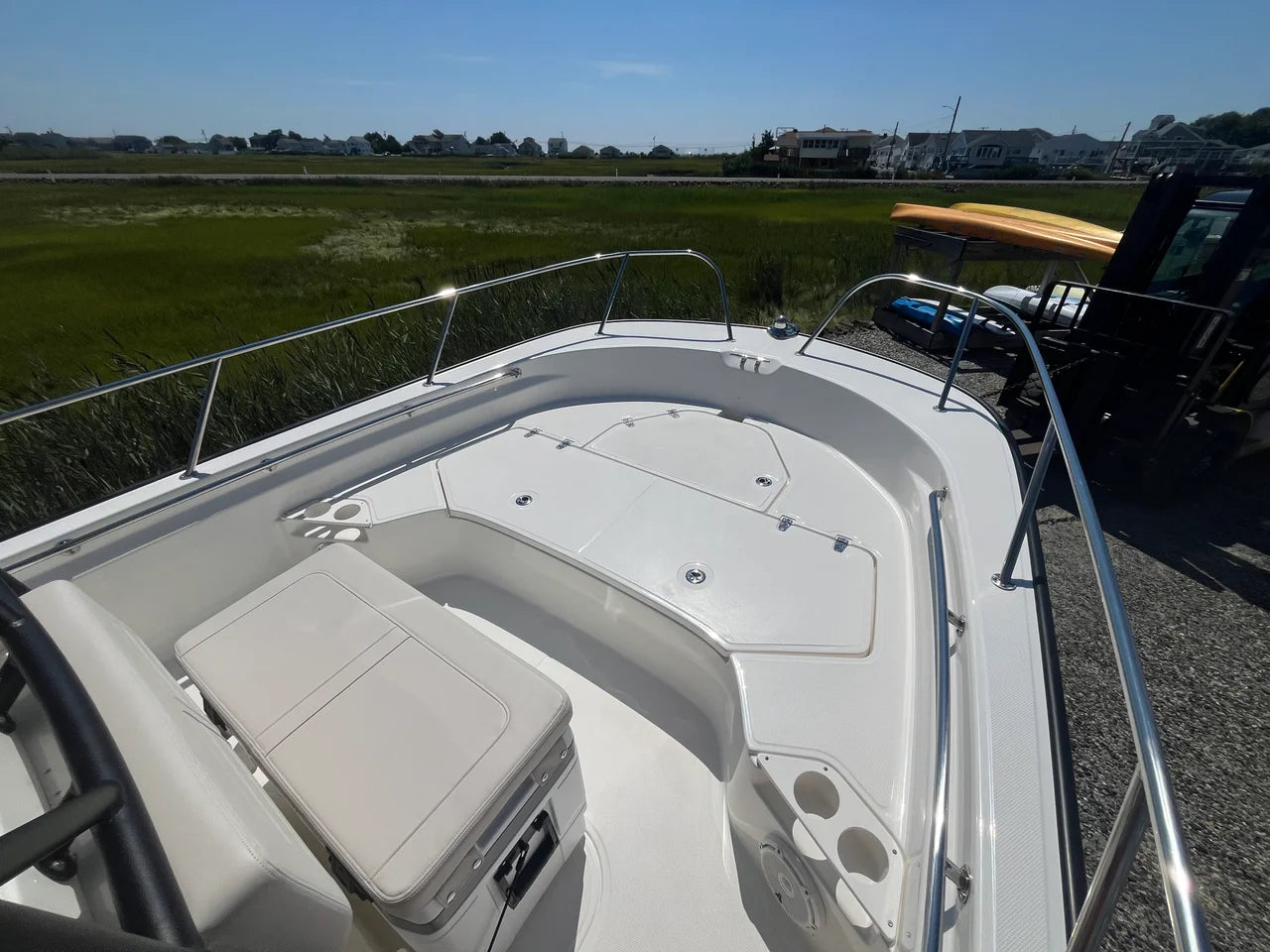 2027 Boston Whaler 210 Montauk 21.0 feet, Westbrook, Connecticut #12