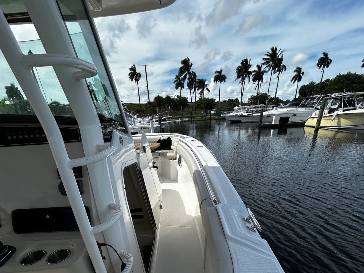 2018 Boston Whaler 330 OUTRAGE 33.0 feet, Ft. Lauderdale, FL #18