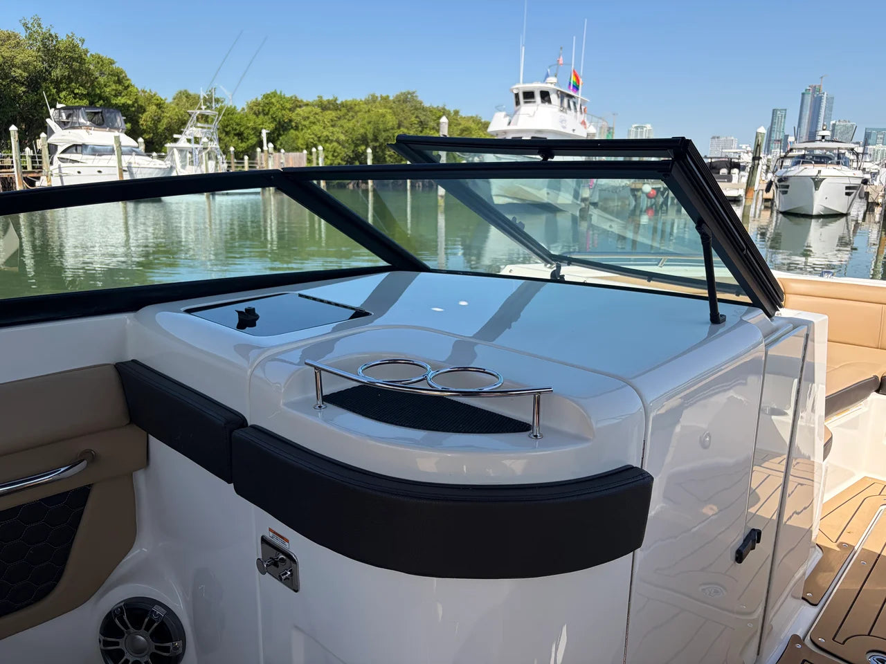 2021 Sea Ray 290 SDX 298.0 feet, Miami, FL #32