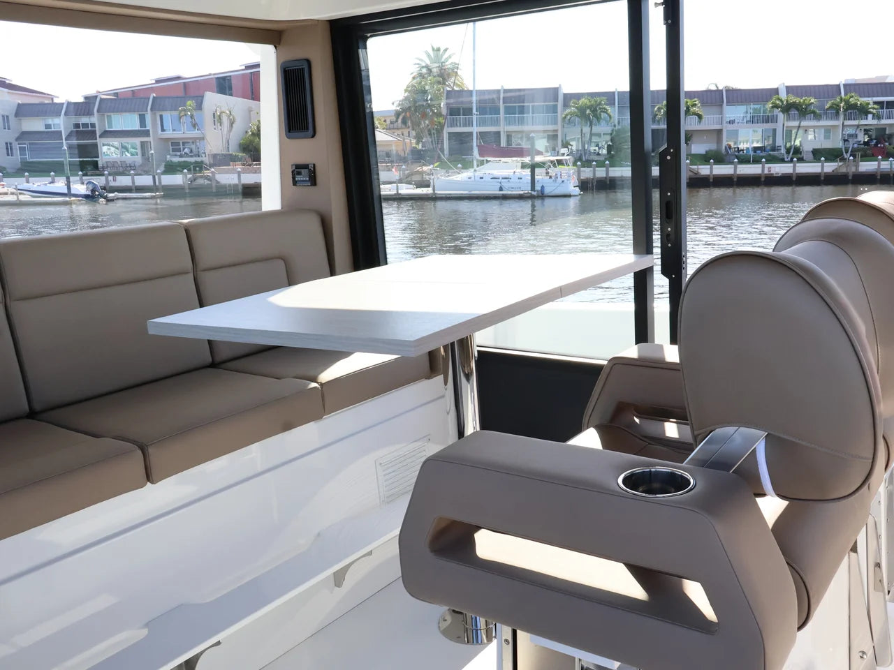 2026 Cruisers Yachts 38 VTR EC 38.0 feet, Naples, Florida #43