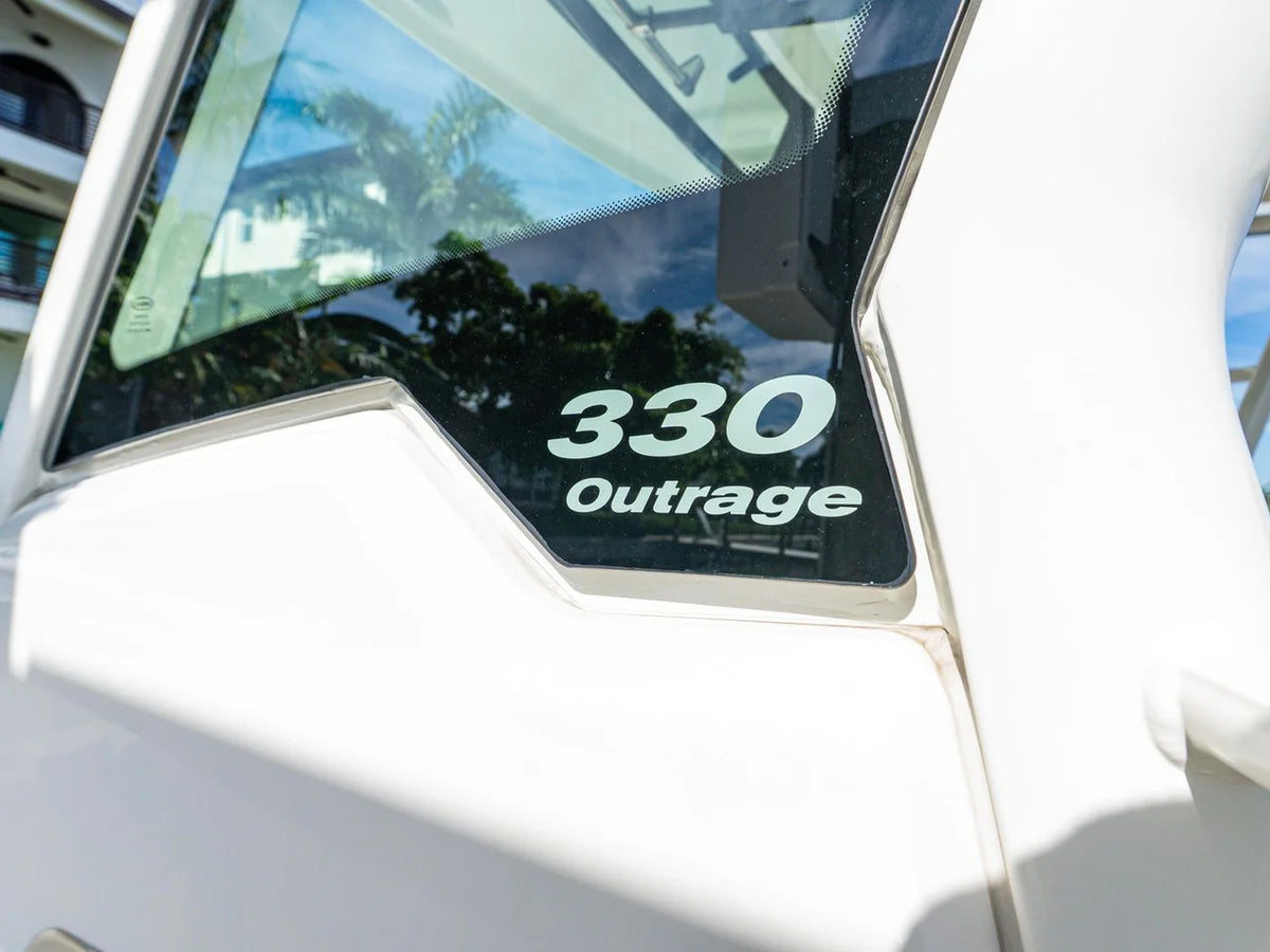 2022 Boston Whaler 330 OUTRAGE 33.0 feet, St Petersburg, FL #23