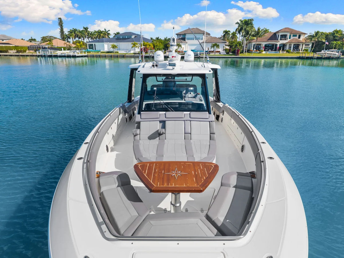 2023 Boston Whaler 420 OUTRAGE 42.0 feet, Naples, Florida #8