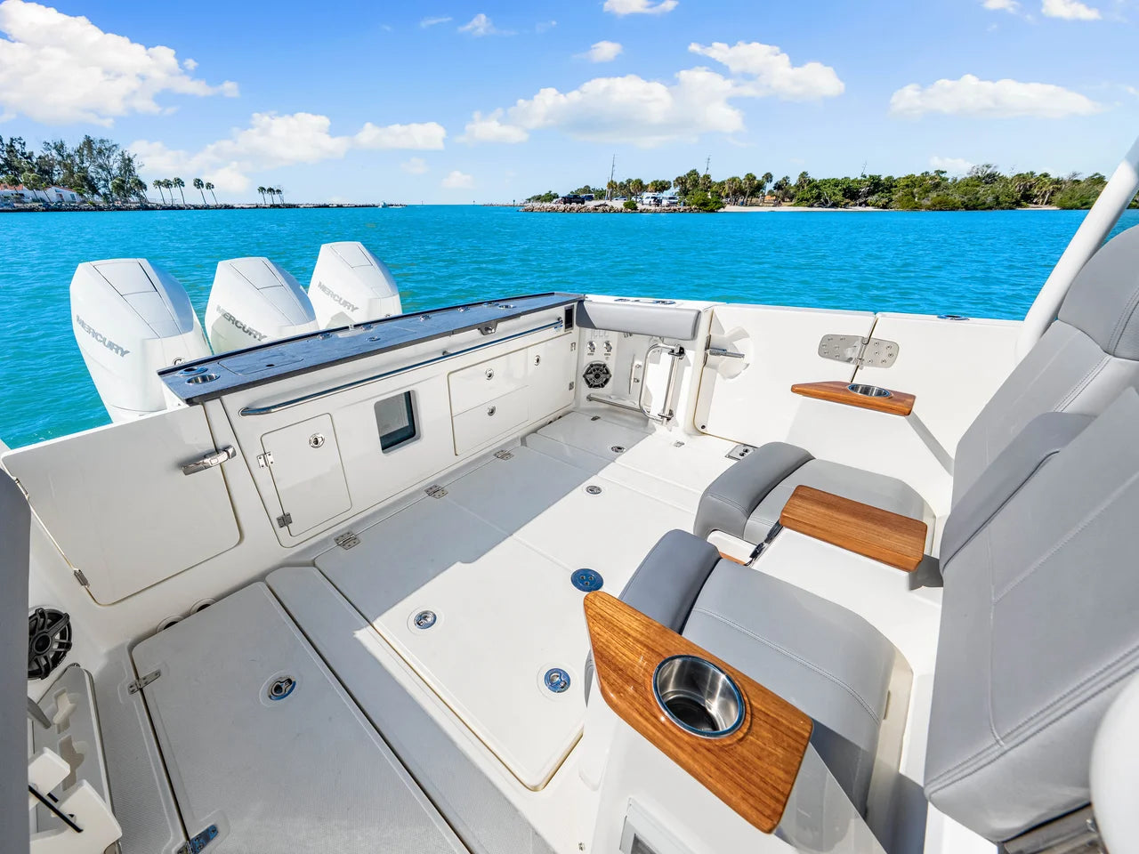 2026 Boston Whaler 360 Outrage 36.0 feet, Venice, Florida #13