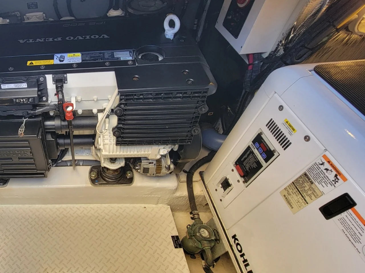 2015 Cruisers Yachts 41 CANTIUS 42.0 feet, Venice, Florida #45