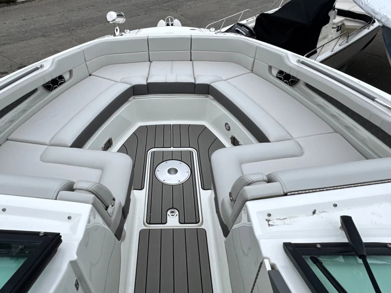 2026 Sea Ray SLX 310 Outboard 31.0 feet, Huntington, NY #41