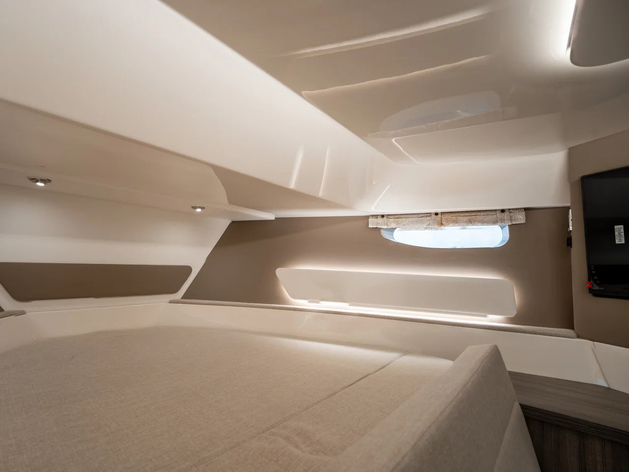 2026 Sea Ray Sundancer 370 Outboard 37.0 feet, Wrightsville Beach, North Carolina #45
